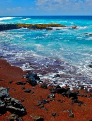 Красный пляж на острове Санторини (Греция)